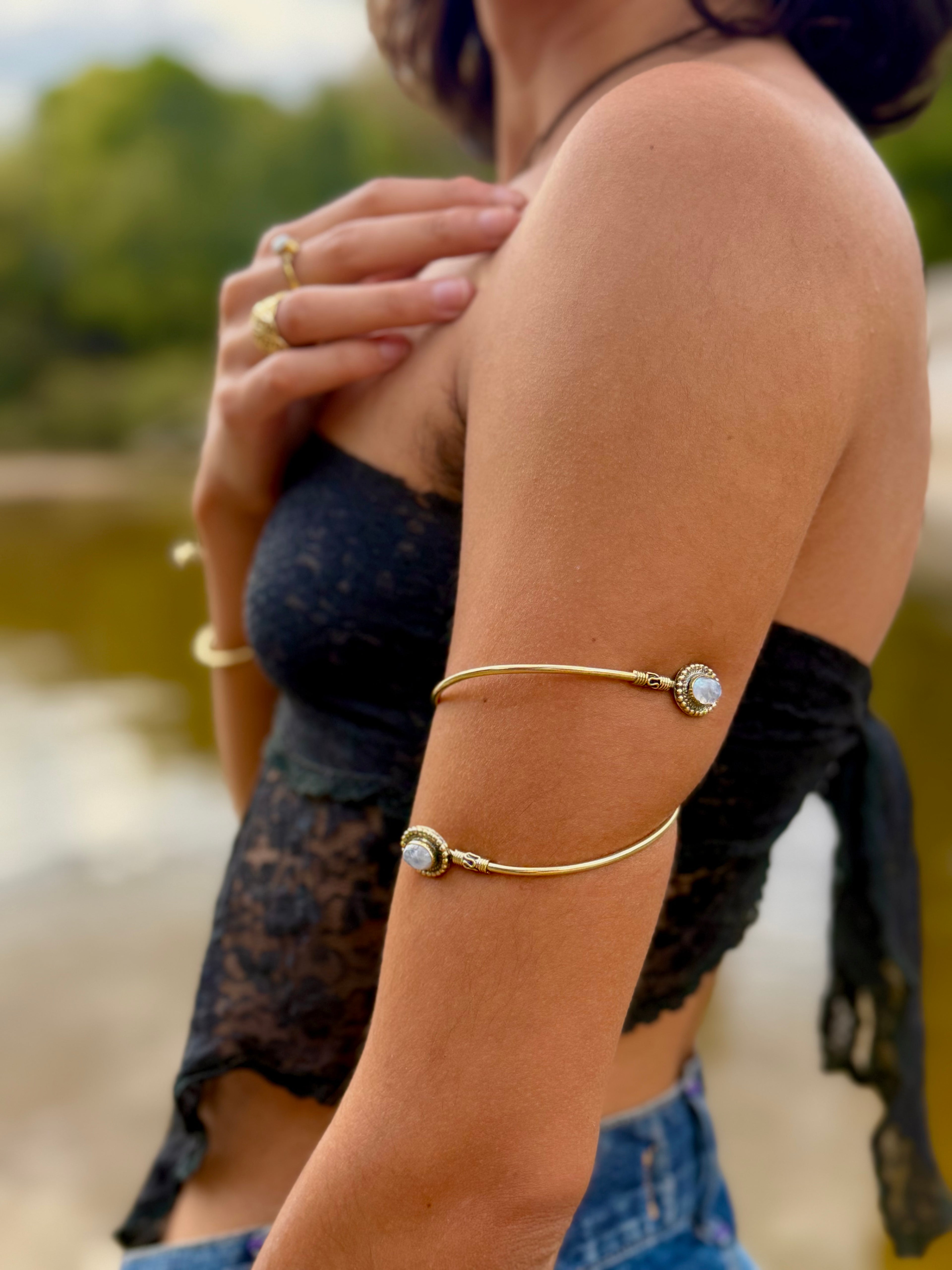 Luna Errante ~ Brazalete Piedra Luna