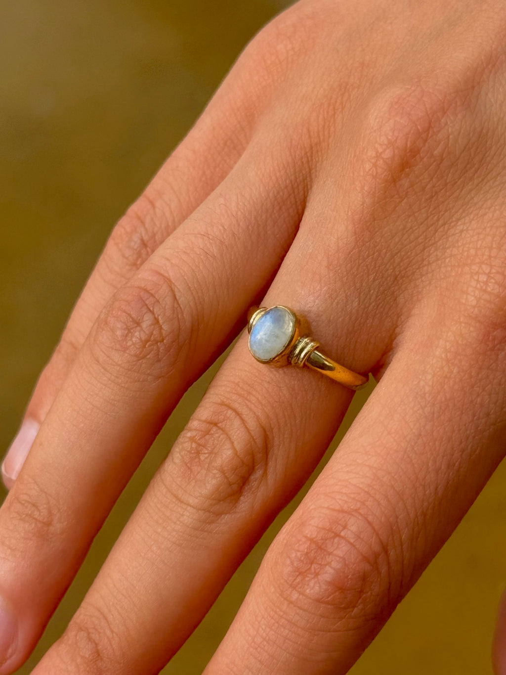 Ojo de la diosa ~ Anillo Boho con Piedra Luna