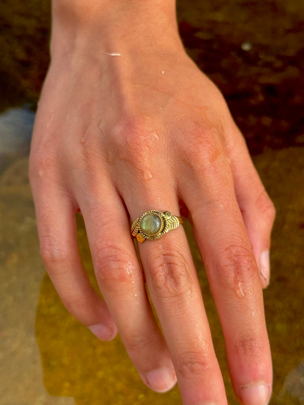 Guardiana de Labradorita ~ Anillo Boho